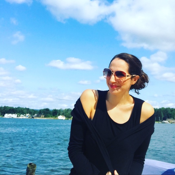 Meet the Posher - Picture 2 of 3